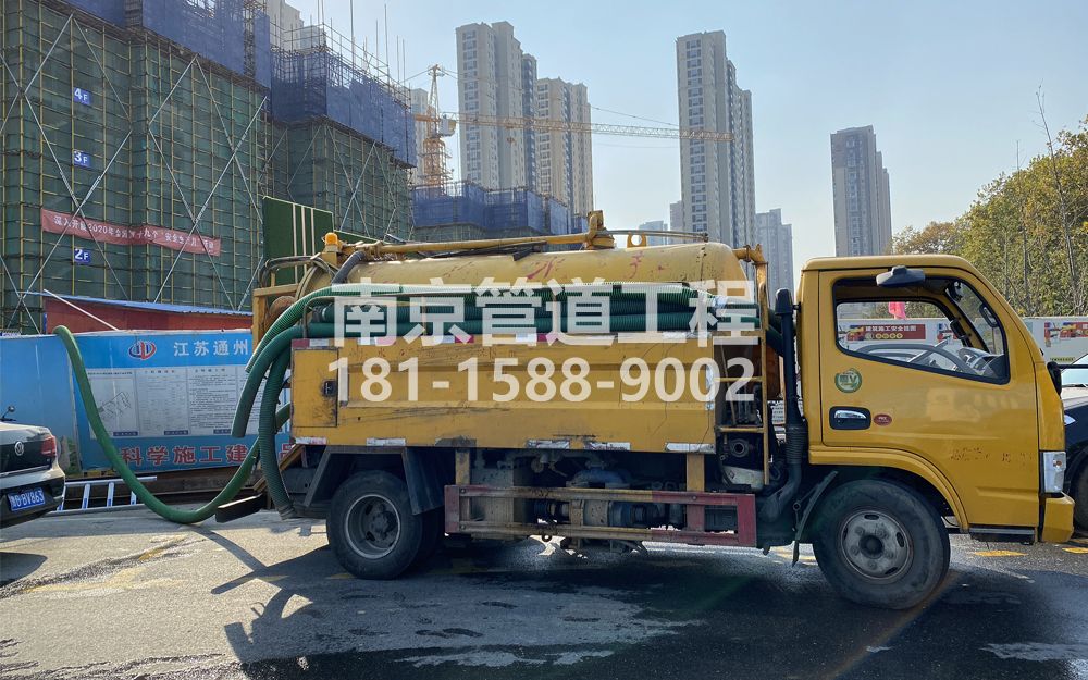265五四村建筑工地抽粪